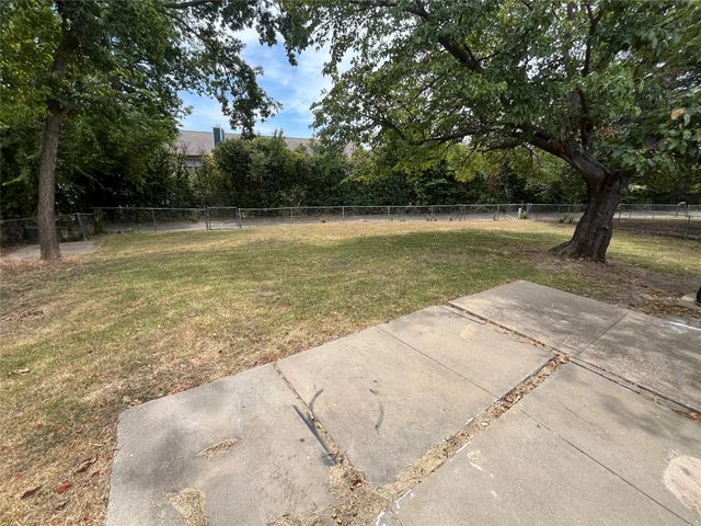 5313 Preston Trail, Garland, TX 75043