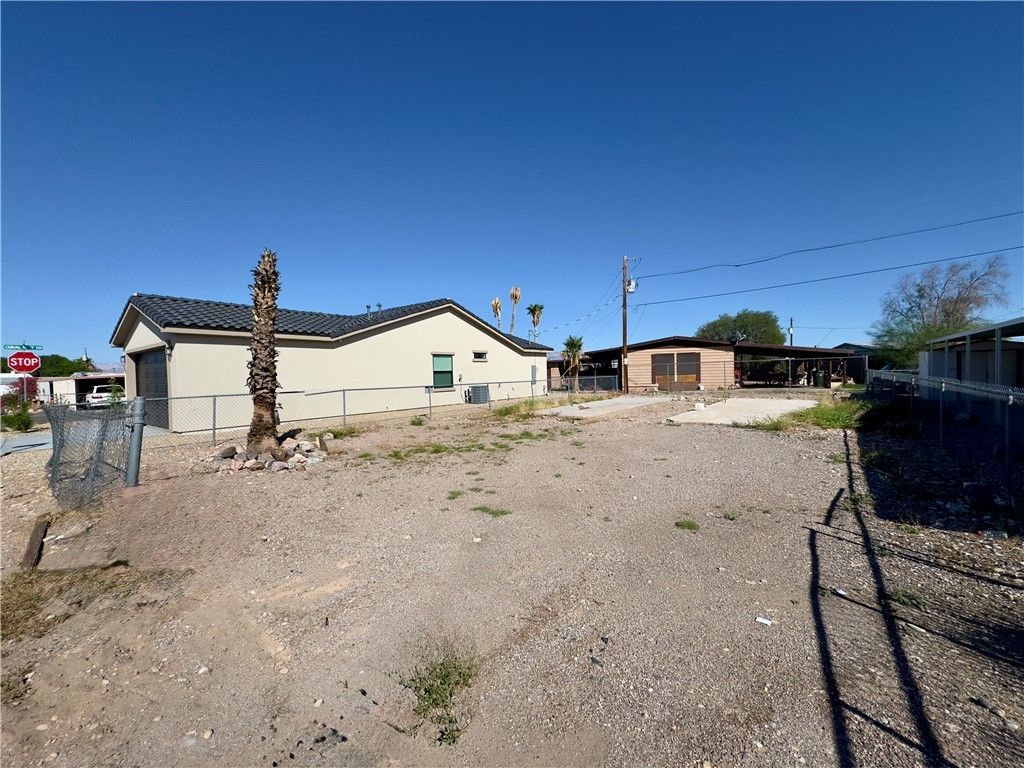 1934 Hualapai Drive, Bullhead City, AZ 86442