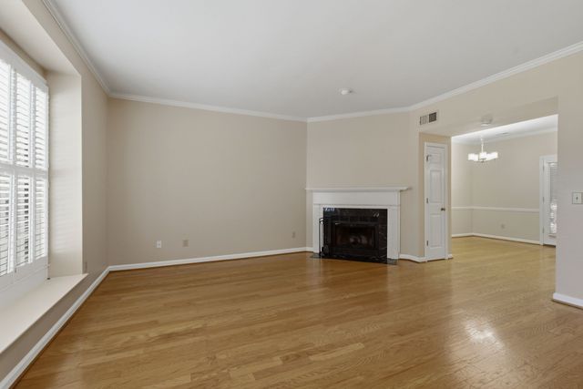 2012 Stokes Ln, Nashville, TN 37215