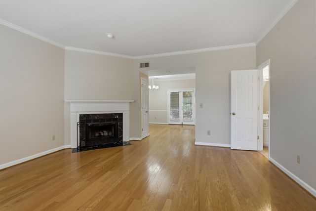 2012 Stokes Ln, Nashville, TN 37215