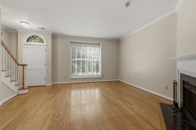 2012 Stokes Ln, Nashville, TN 37215