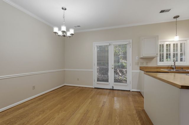 2012 Stokes Ln, Nashville, TN 37215