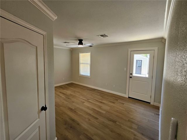 2321 Riggan St, Corpus Christi, TX 78404