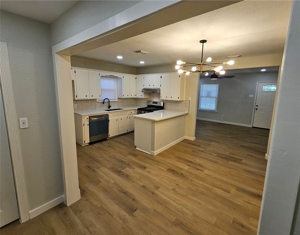 2321 Riggan St, Corpus Christi, TX 78404