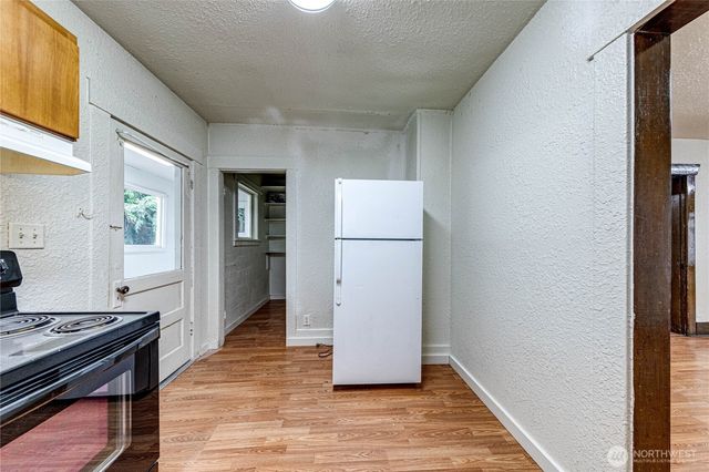 219 E 8th Street, Port Angeles, WA 98362