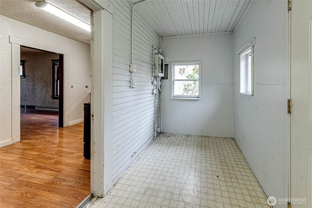 219 E 8th Street, Port Angeles, WA 98362