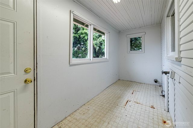 219 E 8th Street, Port Angeles, WA 98362