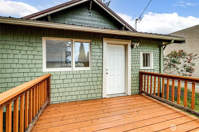 219 E 8th Street, Port Angeles, WA 98362