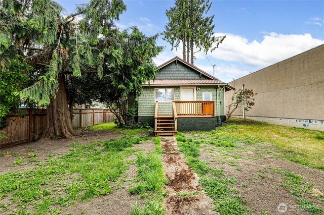 219 E 8th Street, Port Angeles, WA 98362