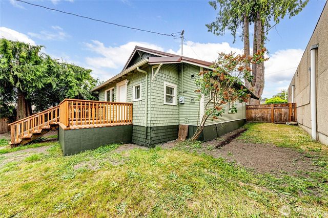 219 E 8th Street, Port Angeles, WA 98362