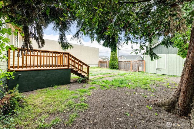 219 E 8th Street, Port Angeles, WA 98362