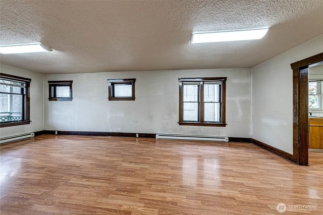 219 E 8th Street, Port Angeles, WA 98362