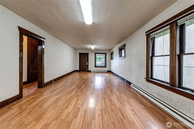 219 E 8th Street, Port Angeles, WA 98362