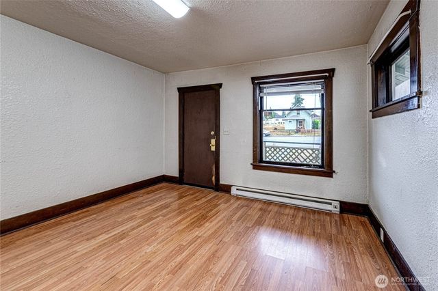 219 E 8th Street, Port Angeles, WA 98362