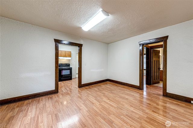 219 E 8th Street, Port Angeles, WA 98362