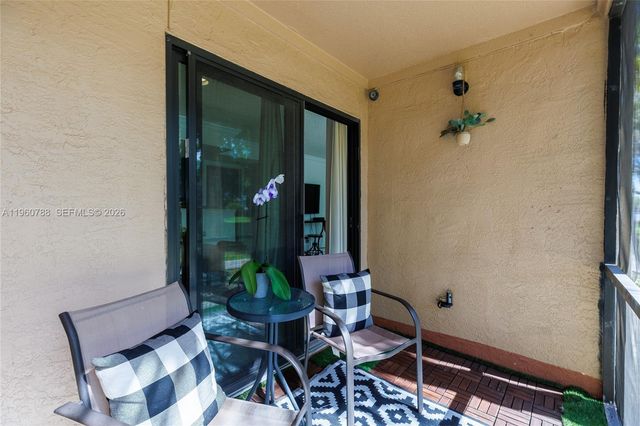 15680 SW 106th Ln 815, Miami, FL 33196