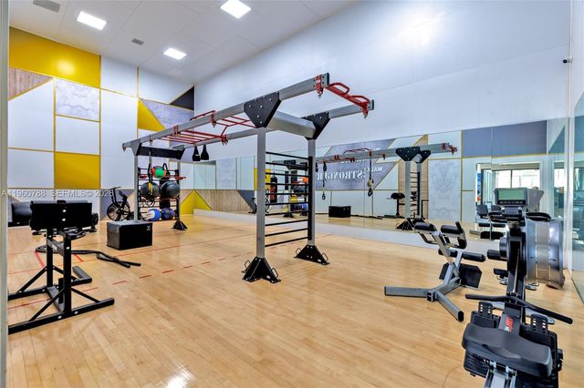 15680 SW 106th Ln 815, Miami, FL 33196