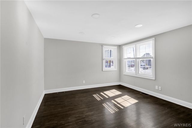 5831 Transit Road, Lancaster, NY 14043