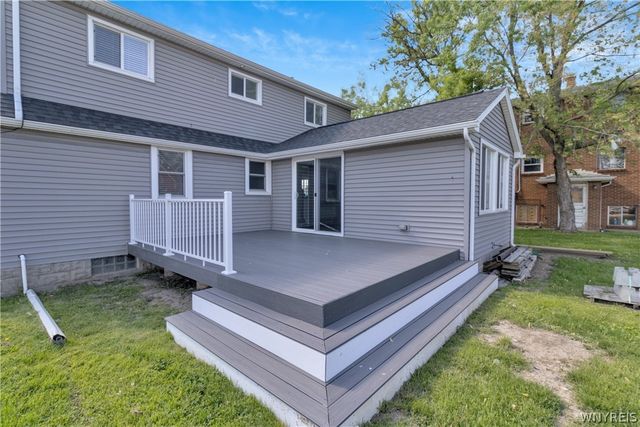 5831 Transit Road, Lancaster, NY 14043