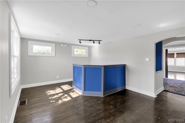 5831 Transit Road, Lancaster, NY 14043