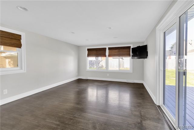 5831 Transit Road, Lancaster, NY 14043