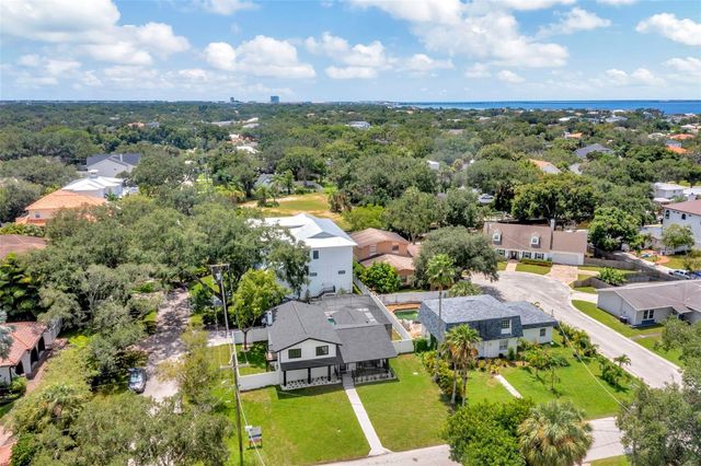 4902 W SAN RAFAEL STREET, Tampa, FL 33629