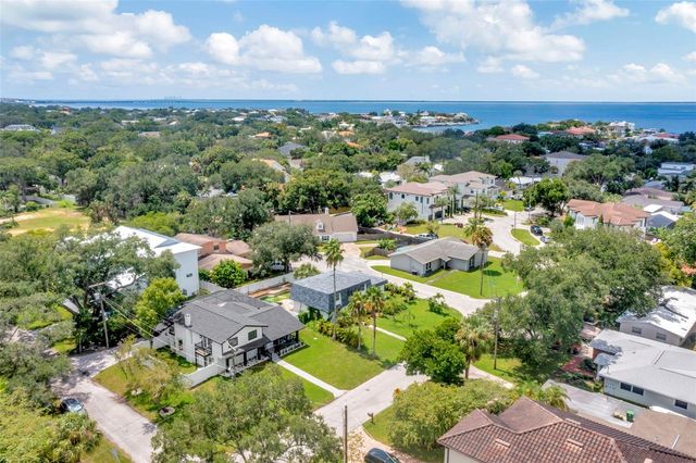 4902 W SAN RAFAEL STREET, Tampa, FL 33629