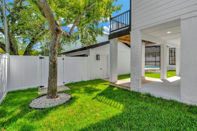 4902 W SAN RAFAEL STREET, Tampa, FL 33629