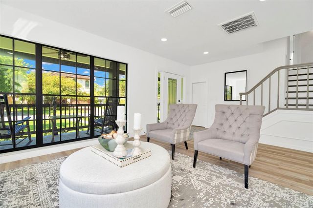 4902 W SAN RAFAEL STREET, Tampa, FL 33629