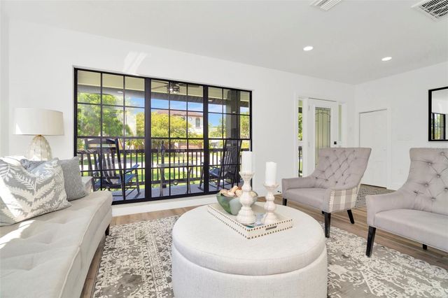 4902 W SAN RAFAEL STREET, Tampa, FL 33629