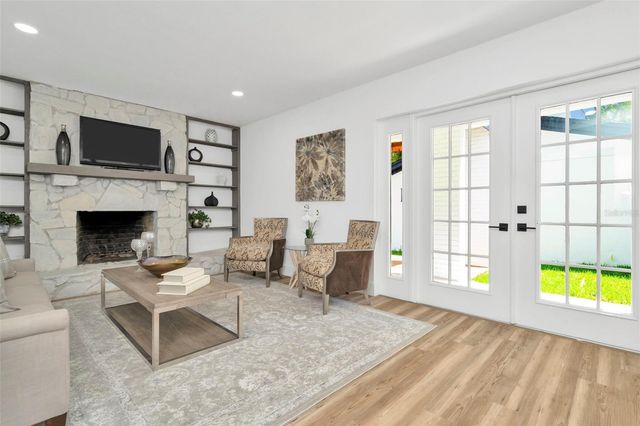 4902 W SAN RAFAEL STREET, Tampa, FL 33629