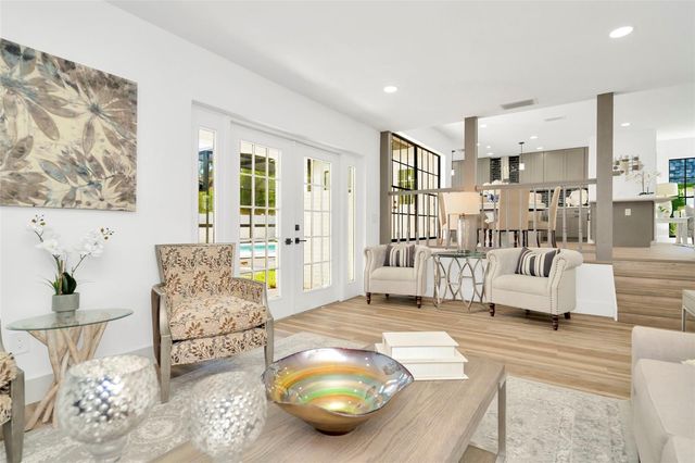 4902 W SAN RAFAEL STREET, Tampa, FL 33629