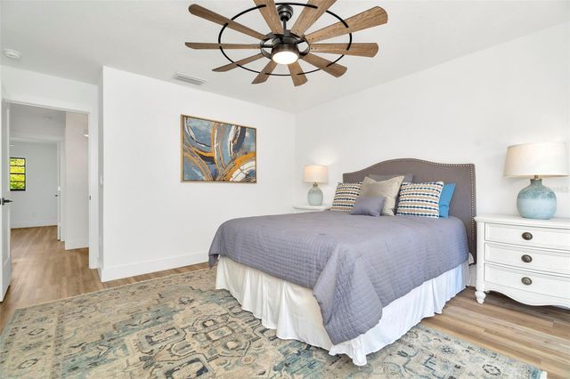 4902 W SAN RAFAEL STREET, Tampa, FL 33629