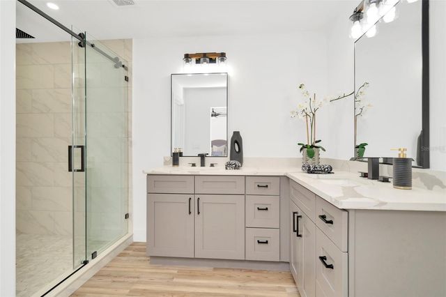 4902 W SAN RAFAEL STREET, Tampa, FL 33629