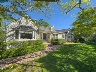 84 Quail Ln, Martinez, CA 94553
