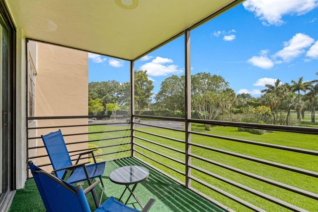 900 Saint Charles Place 221, Pembroke Pines, FL 33026