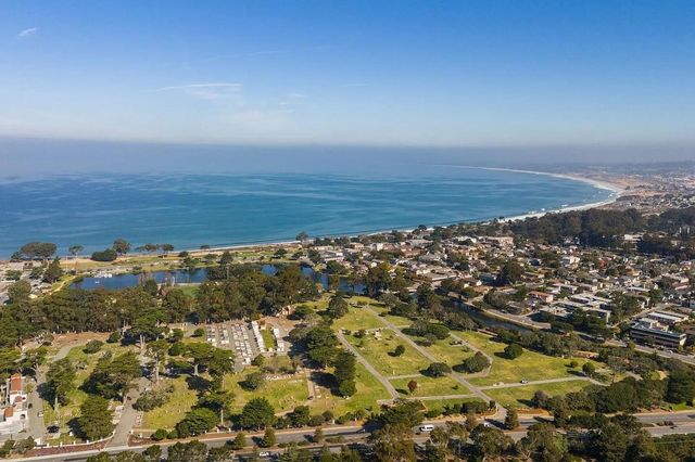 500 Glenwood 123, Monterey, CA 93940