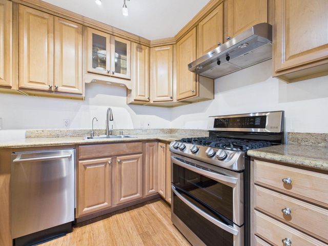 500 Glenwood 123, Monterey, CA 93940