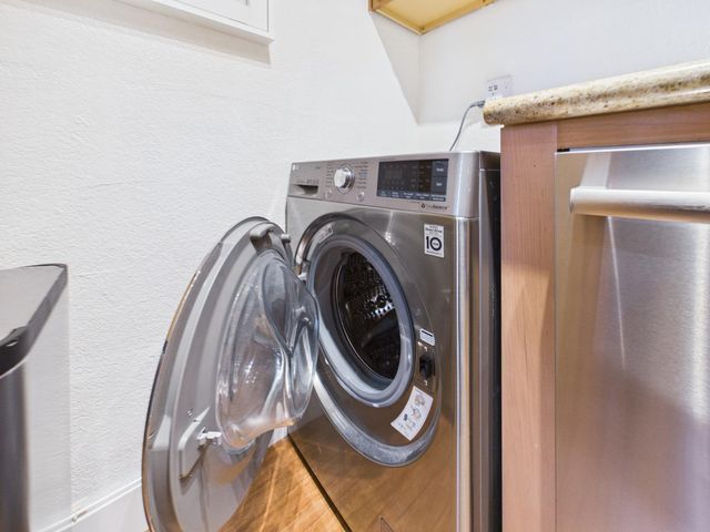 500 Glenwood 123, Monterey, CA 93940