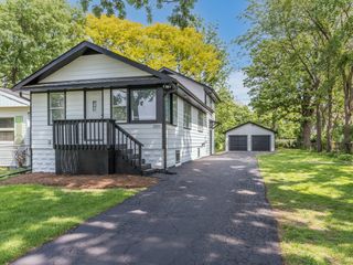 2004 Burlington Avenue, Lisle, IL 60532