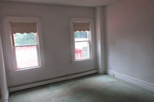 740 2Nd Ave, Lyndhurst Twp., NJ 07071