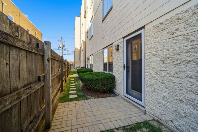 1808 S Michigan Avenue 7, Chicago, IL 60616