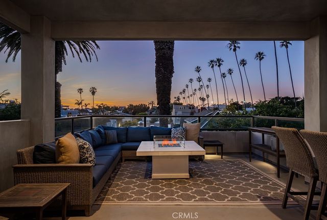 624 14th Street, Huntington Beach, CA 92648