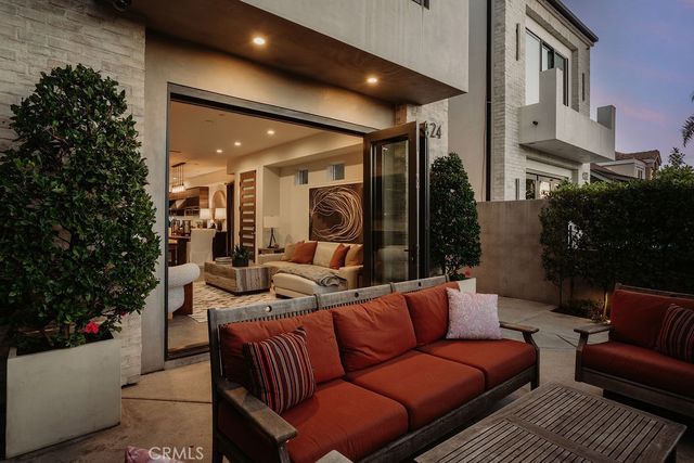 624 14th Street, Huntington Beach, CA 92648