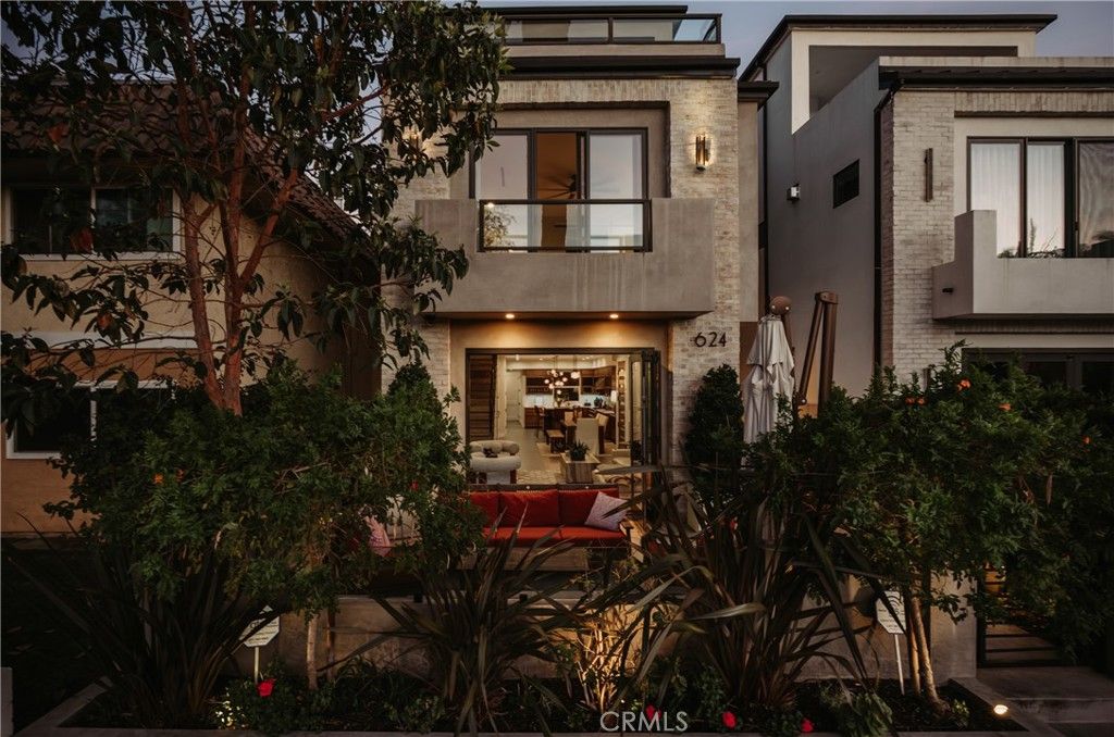 624 14th Street, Huntington Beach, CA 92648