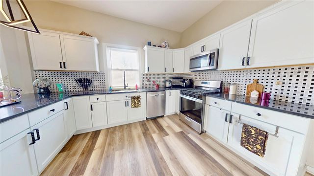 222 E Broadway Street, Colfax, IA 50054