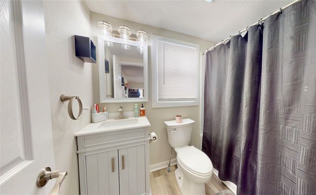 222 E Broadway Street, Colfax, IA 50054