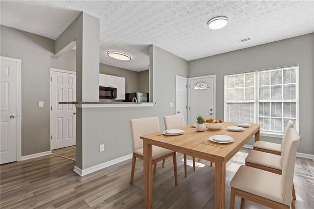 2566 Walden Lake Drive, Decatur, GA 30035