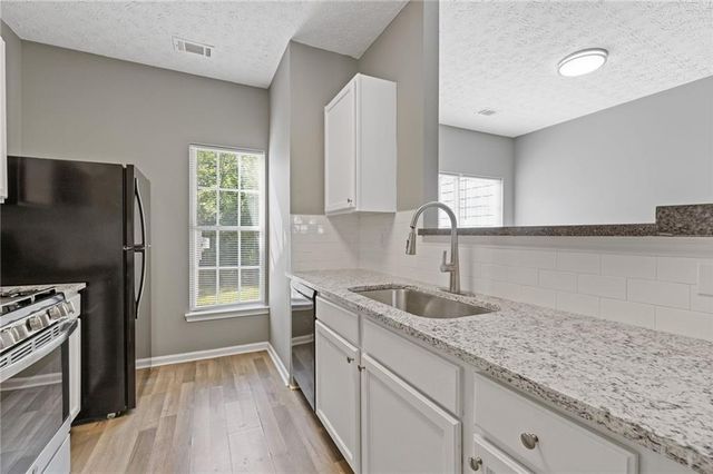 2566 Walden Lake Drive, Decatur, GA 30035