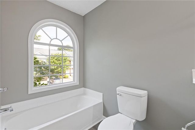 2566 Walden Lake Drive, Decatur, GA 30035